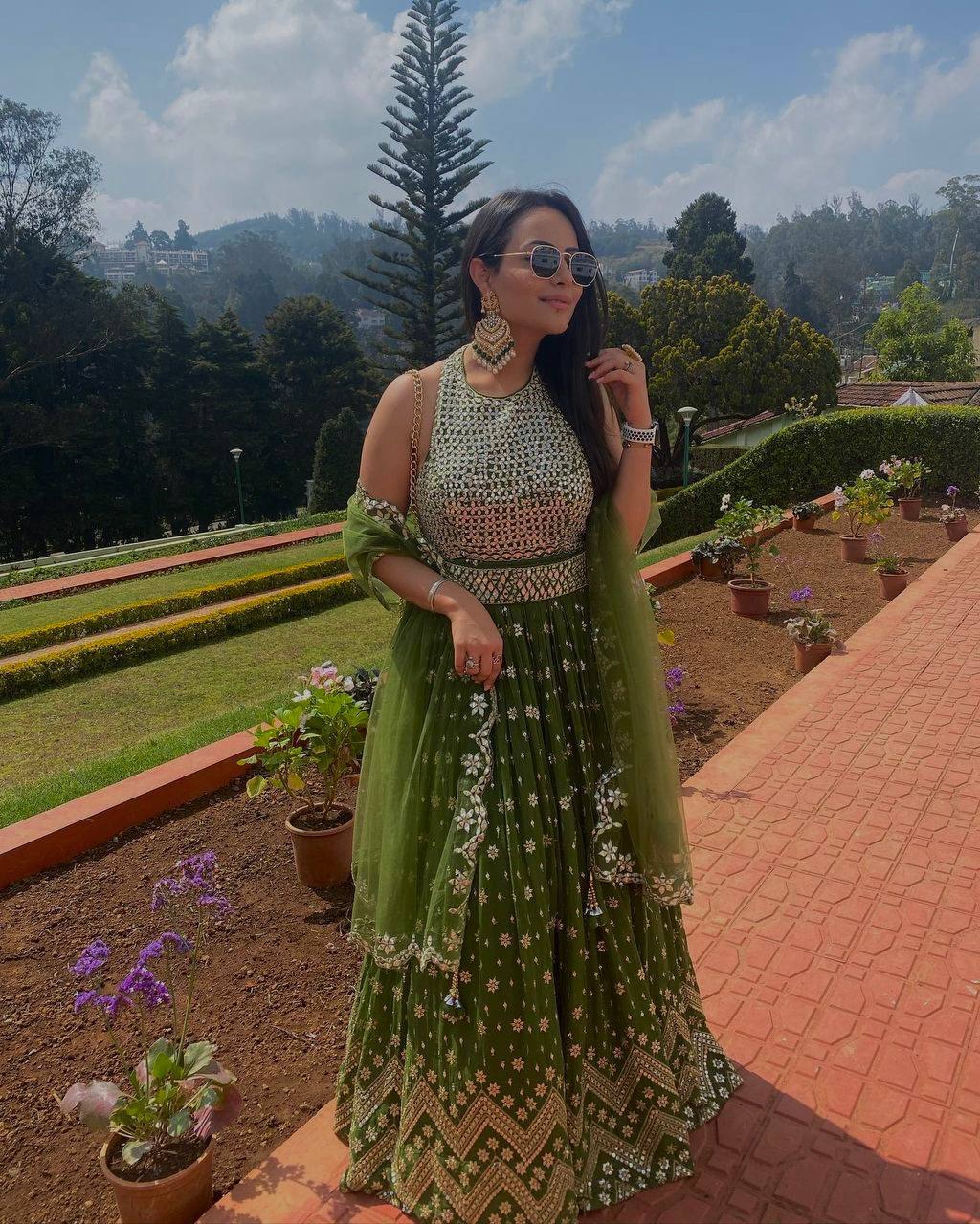 Stunning Georgette Lehenga Set with Sequins and Zari Work