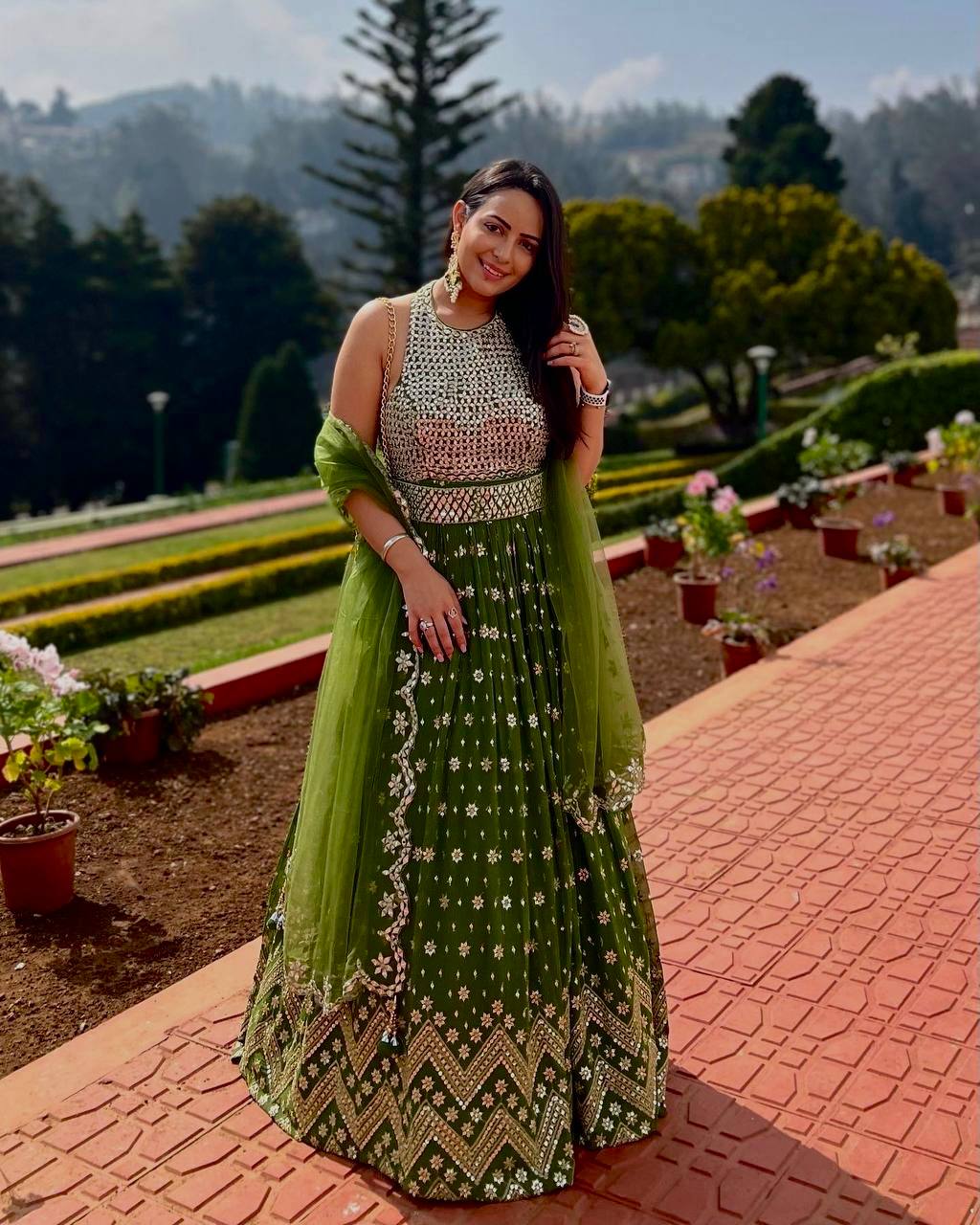 Stunning Georgette Lehenga Set with Sequins and Zari Work